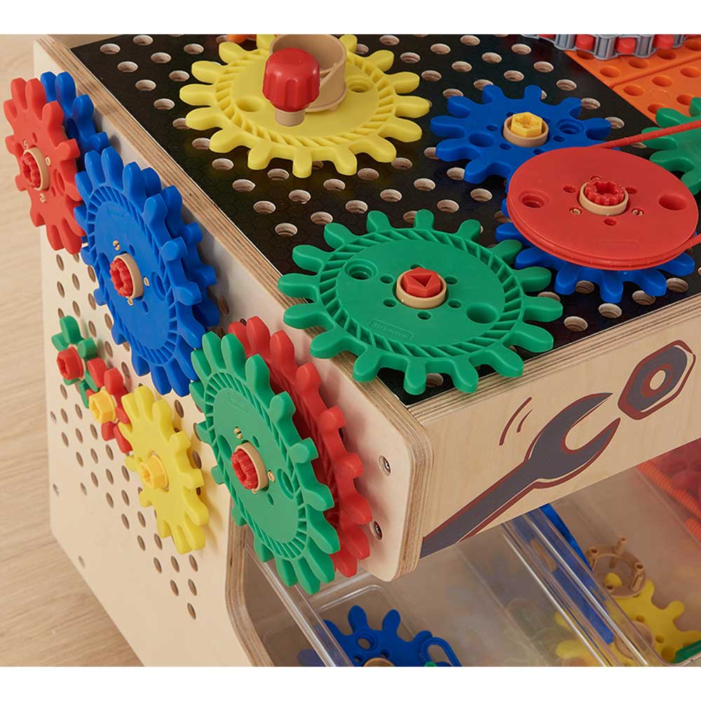 Mobile STEM Activity Station
