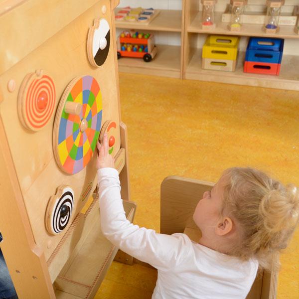 Spinning Wheels Wall Element