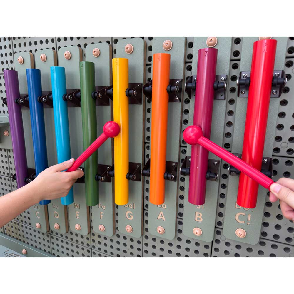 STEM Wall Outdoor Rainbow Chimes